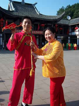 闹春莲萧舞起来 第02集